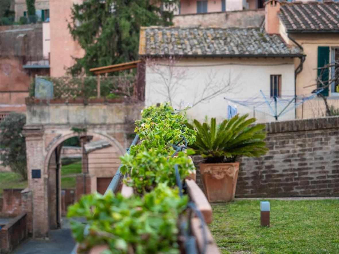 Advocata Nostra Incontro Di Storia E Centralita Siena Exteriér fotografie
