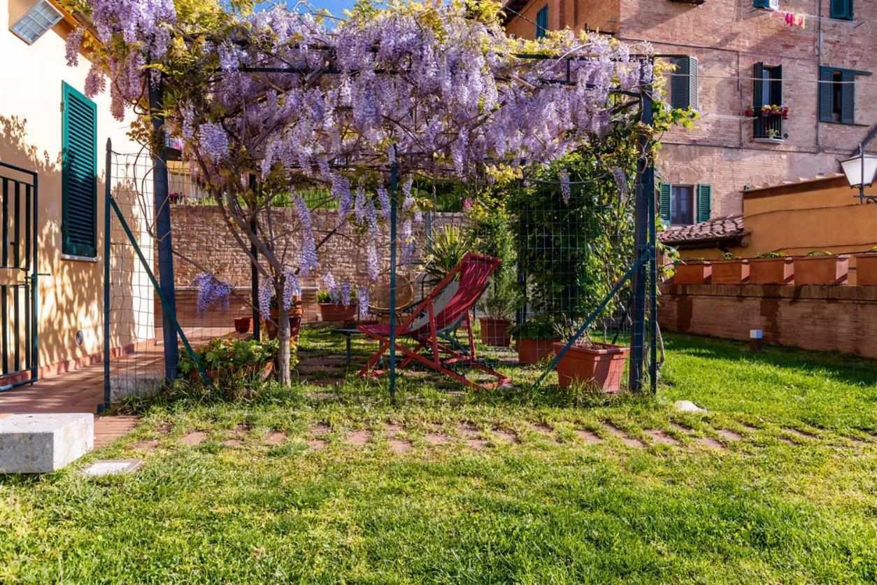 Advocata Nostra Incontro Di Storia E Centralita Siena Exteriér fotografie